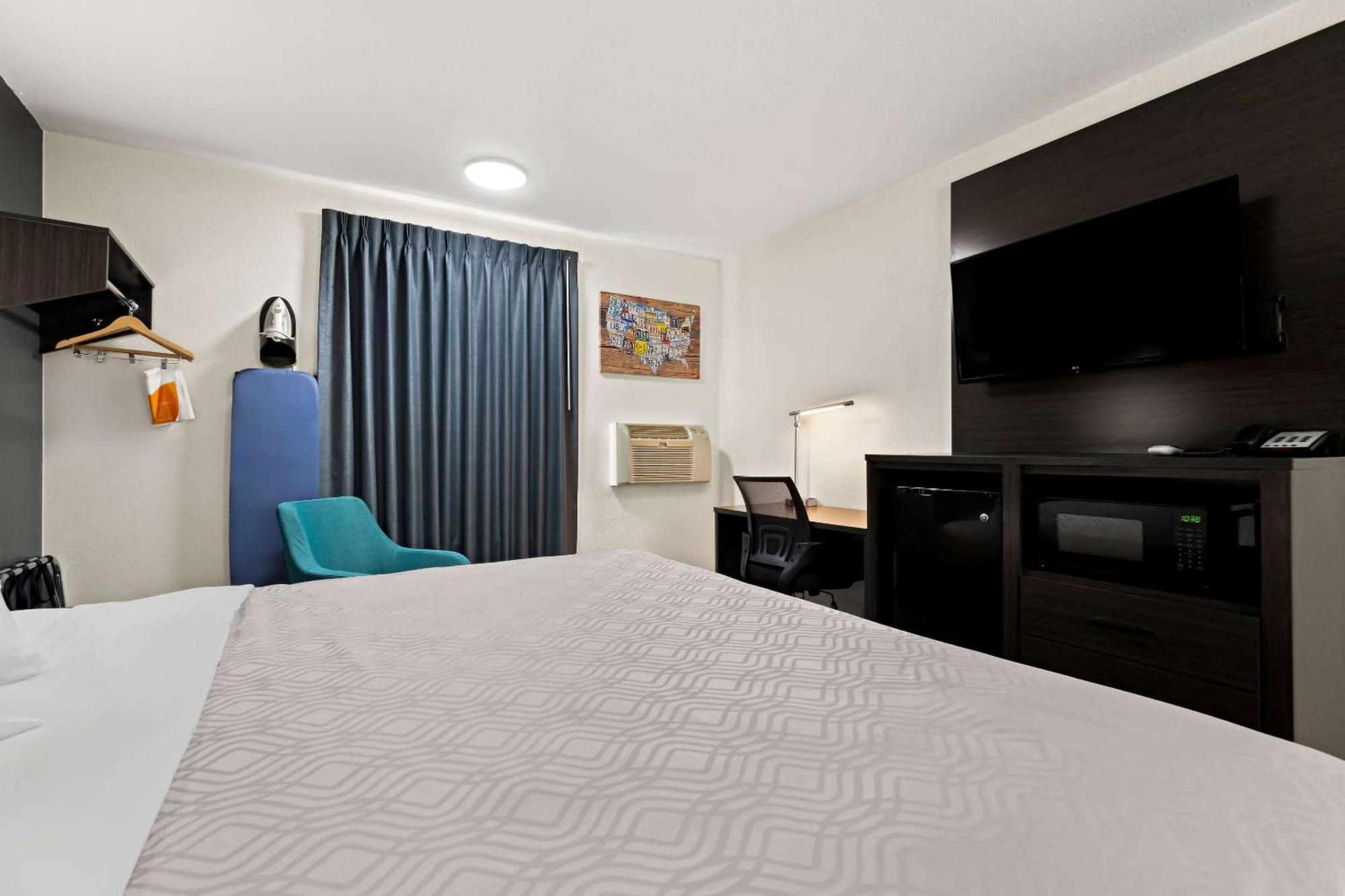 Econo Lodge Dumas Buitenkant foto